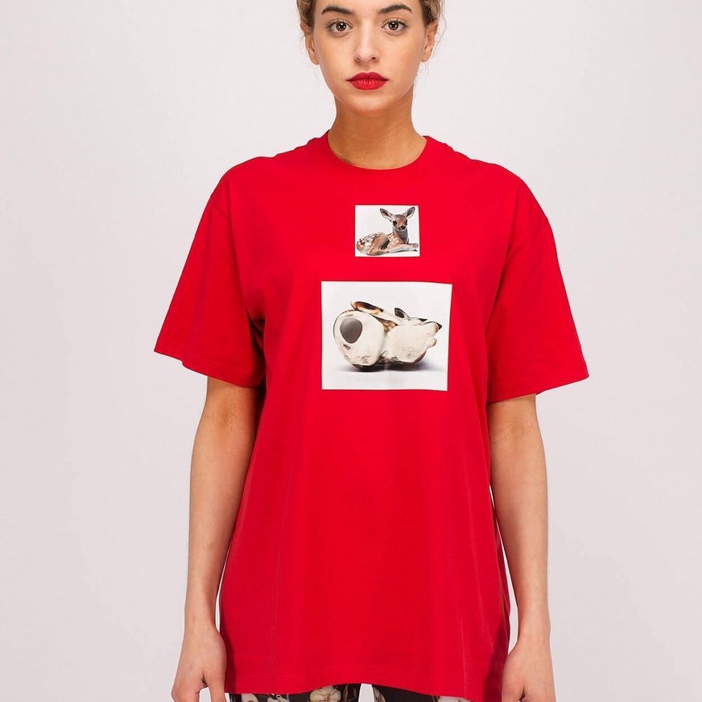 Burberry Red Bambi Graphic Cotton T-Shirt Size M